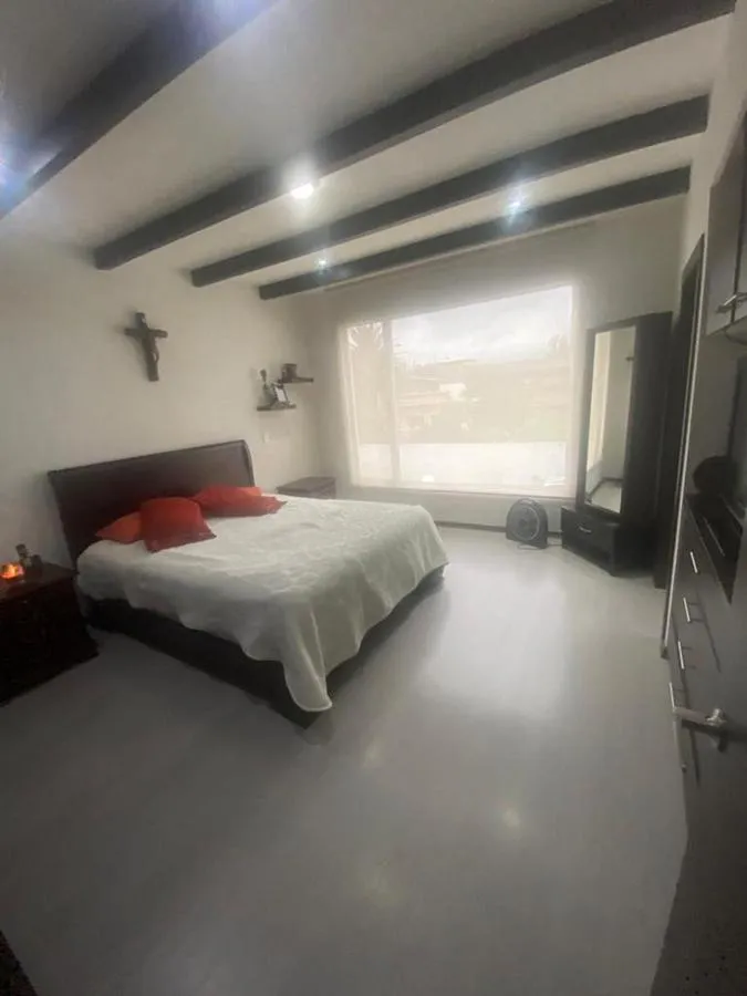 casa-tumbaco-tola-grande-habitacion