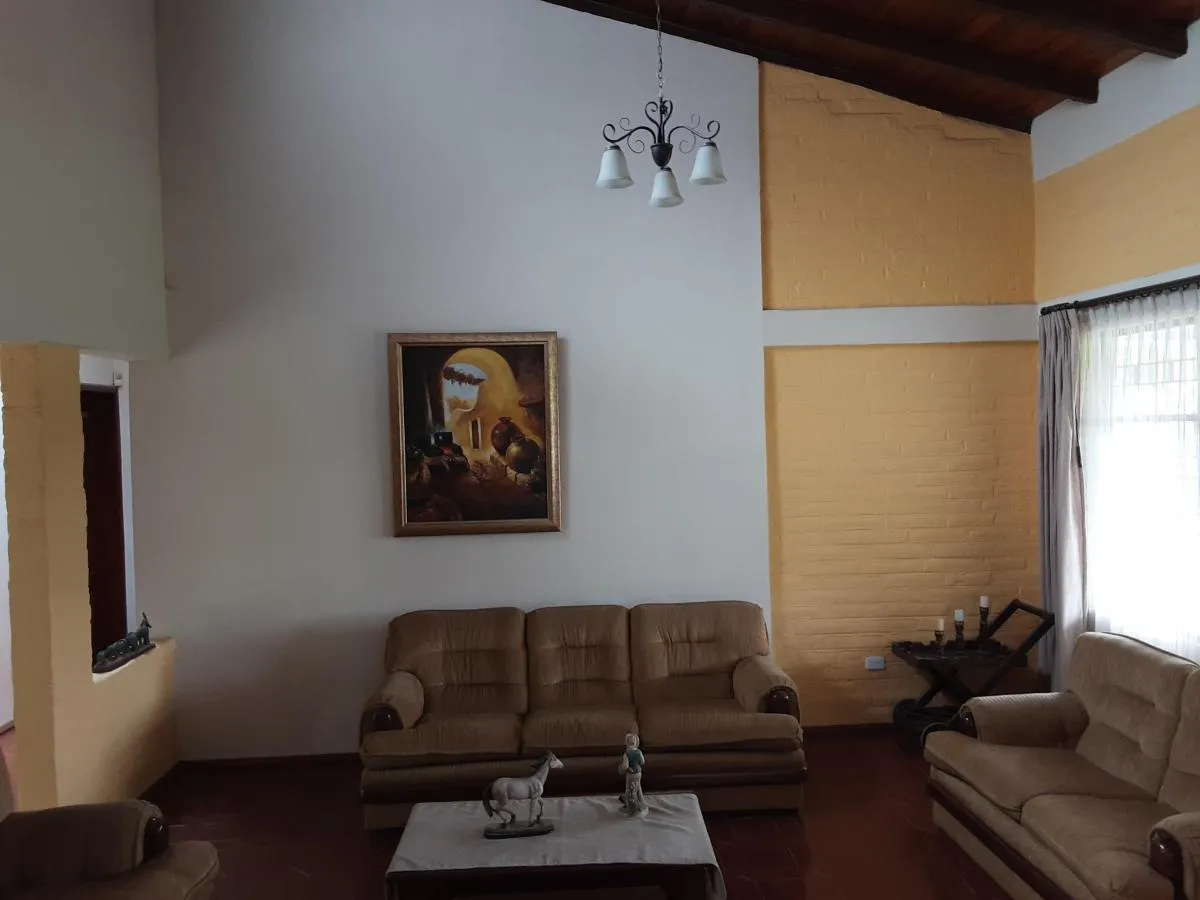 casa-guayllabamba-cayambe-interior