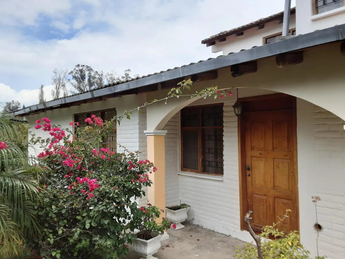 casa-guayllabamba-cayambe-exterior